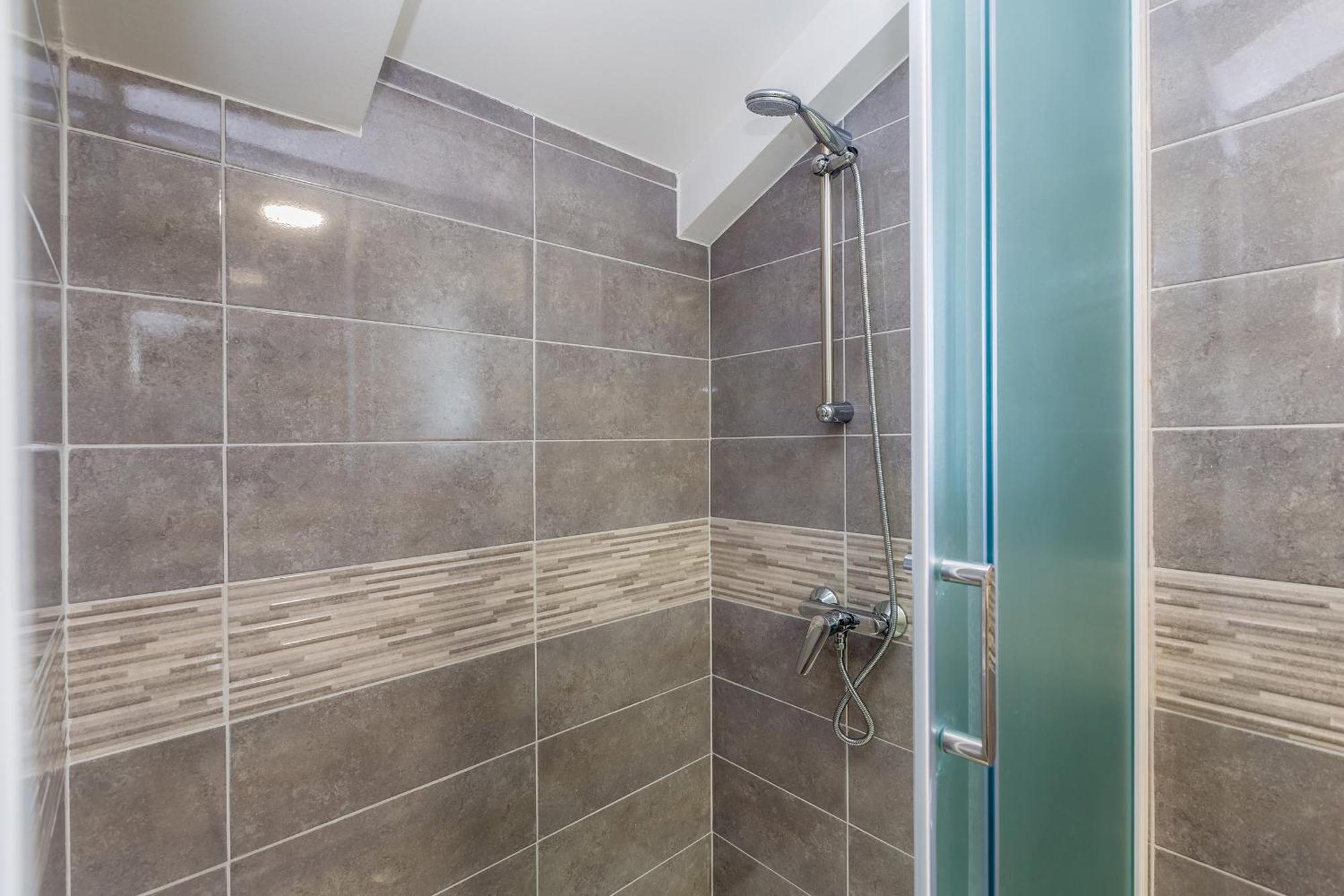 Apartmani Tena Njivice Bagian luar foto