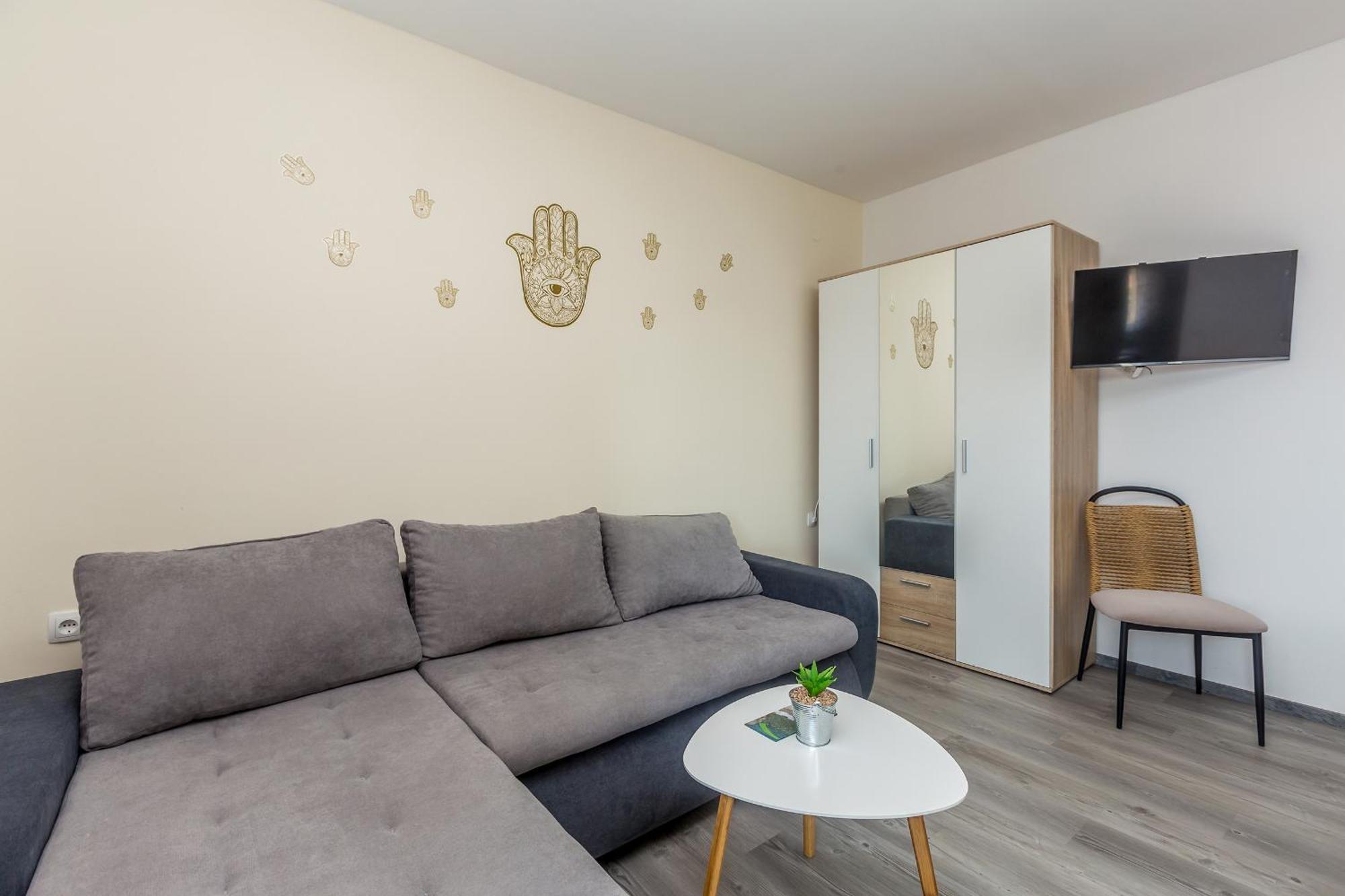 Apartmani Tena Njivice Bagian luar foto