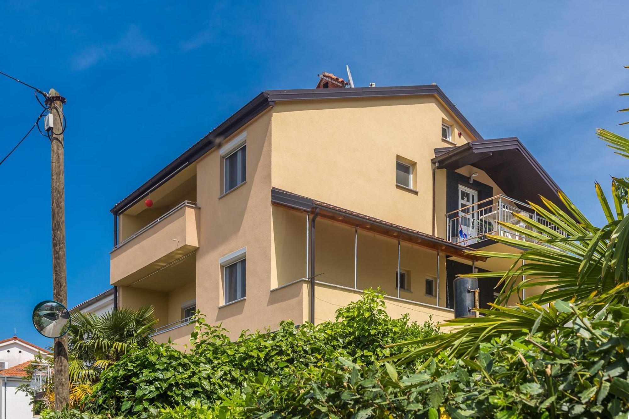 Apartmani Tena Njivice Bagian luar foto