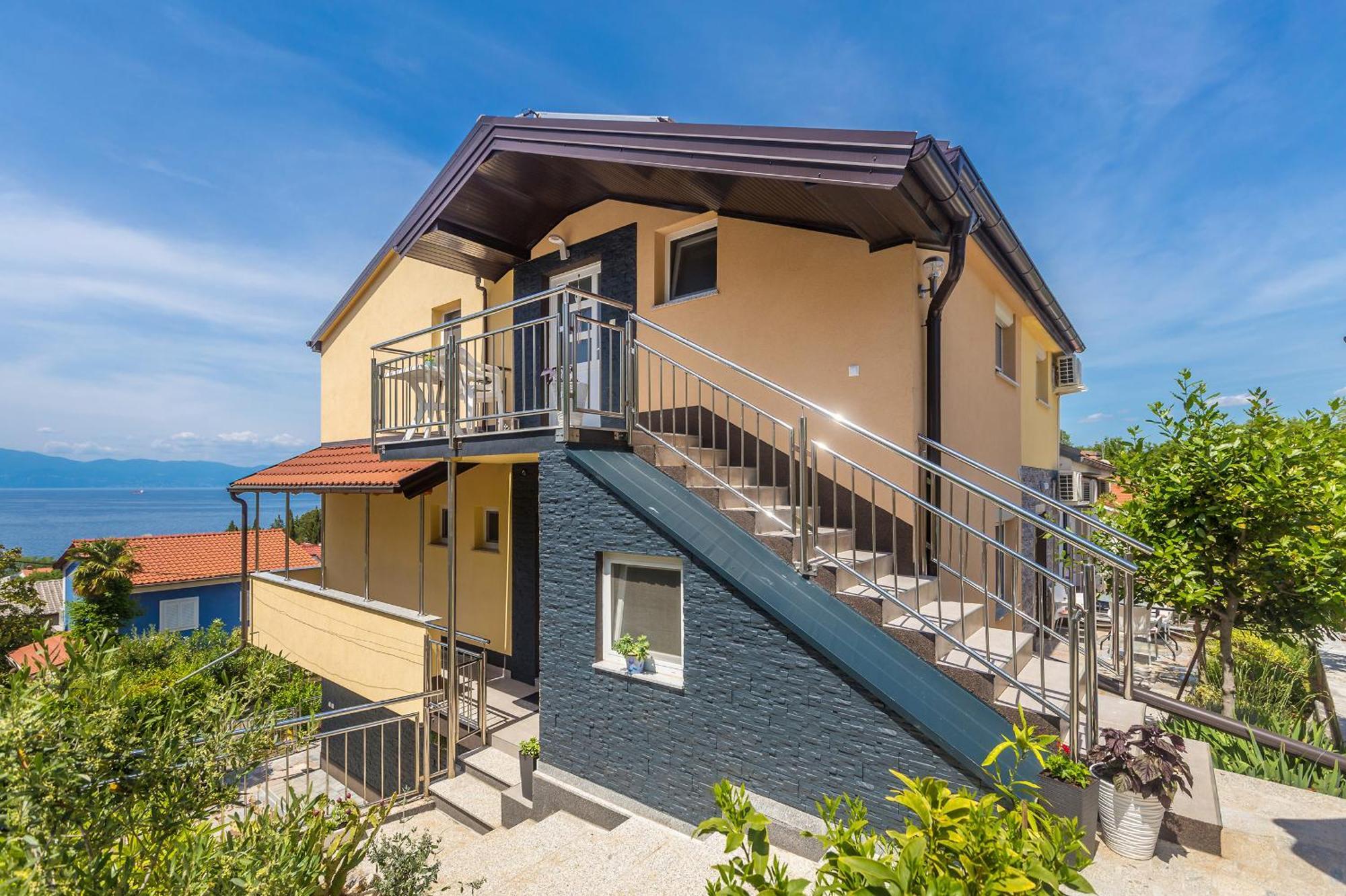 Apartmani Tena Njivice Bagian luar foto
